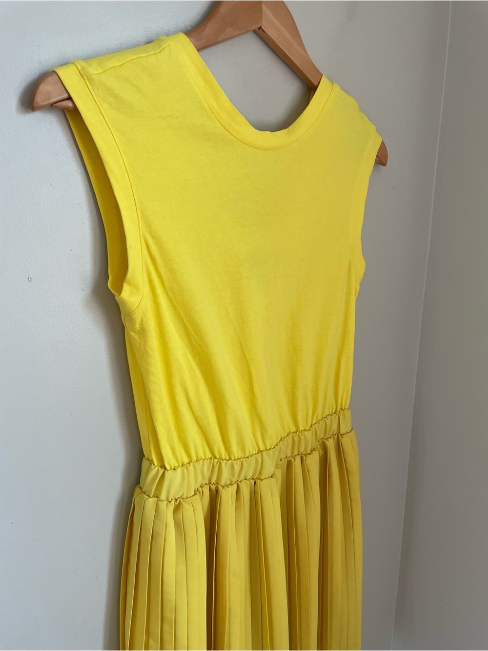 Kate Spade Saturday Yellow Pleated Mini Dress Size XS Preppy Summer Cocktail - Picture 3 of 7